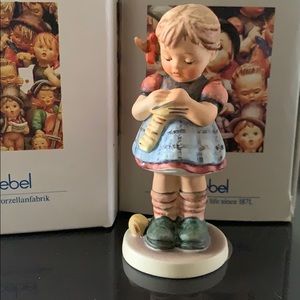 Goebel figurine “A Stitch in Time” #255